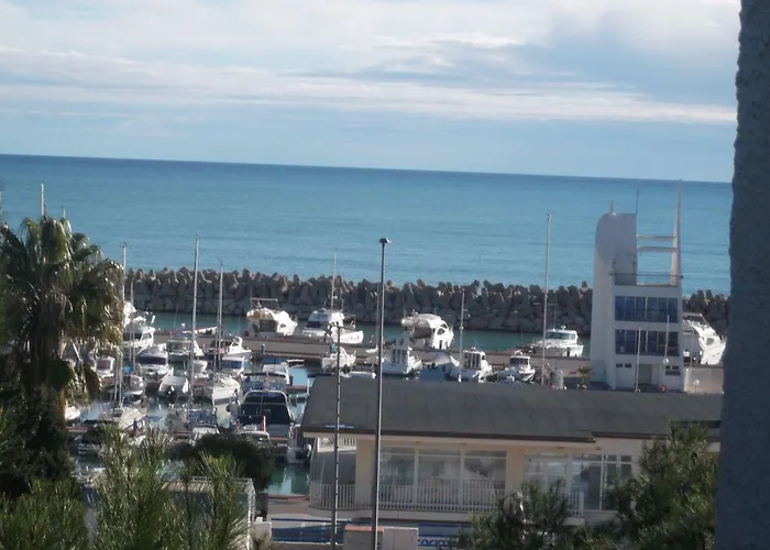 Apartamento Con Vistas Al Puerto Deportivo Las Fuentes